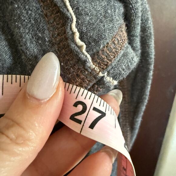 CARBON2COBALT | Men's Dark Heather Gray 3 button Henley Contrast collar | XL - Picture 7 of 9